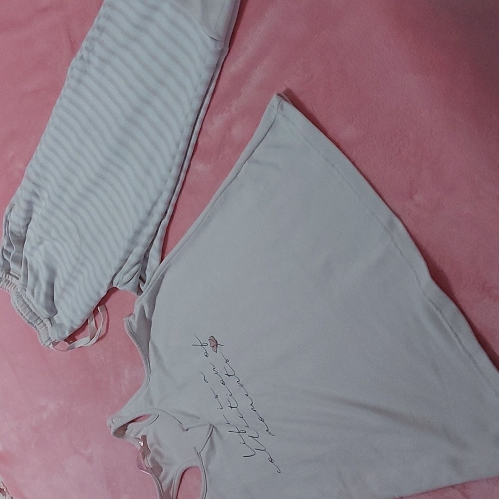Woman's pajama set